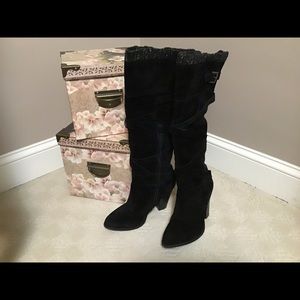 Women’s black suede boots by just fab size 9